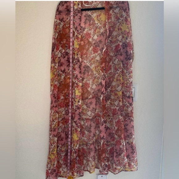 NWOT LAUREN CONRAD KIMONO - Picture 7 of 8